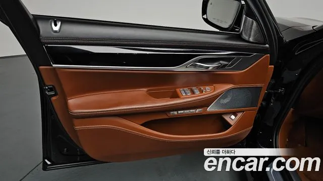 BMW 7 серии 2017 thumb 5