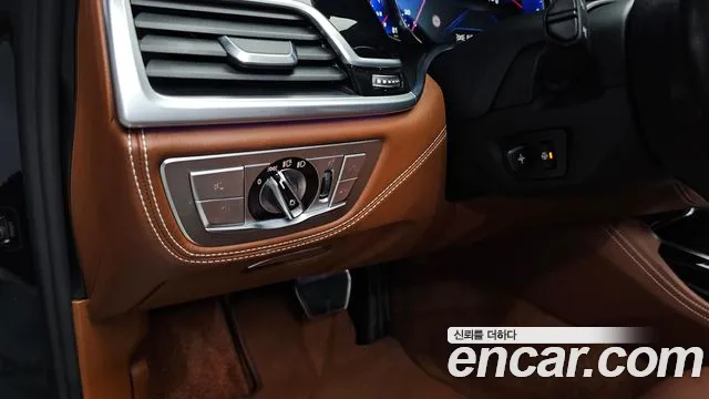 BMW 7 серии 2017 thumb 6