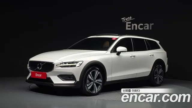 Volvo V60 Cross Country 2021 thumb 12
