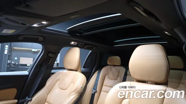 Volvo V60 Cross Country 2021 thumb 3