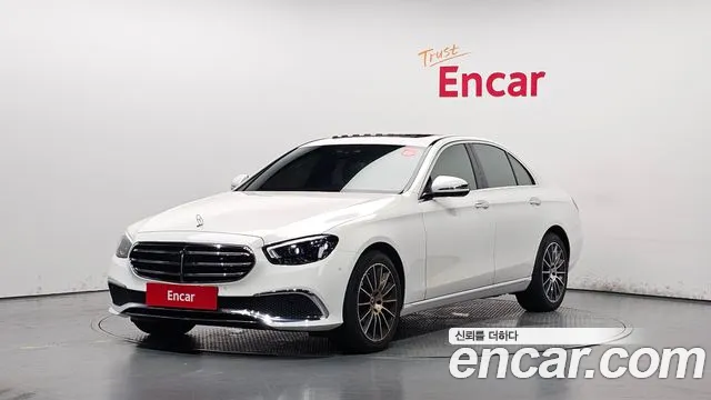 Mercedes-Benz E-Class 2021 thumb 5
