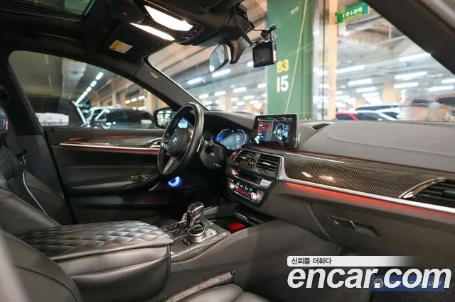 BMW 5 серии 2020 thumb 3