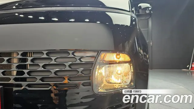 Hyundai Staria 2023 thumb 8