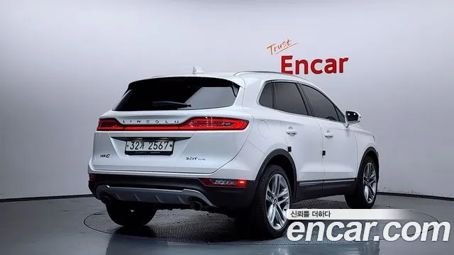 Lincoln MKC 2017 1