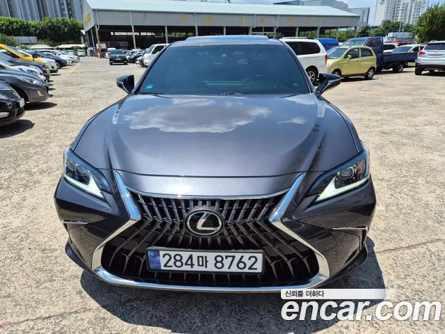Lexus ES 300h 2023 thumb 6