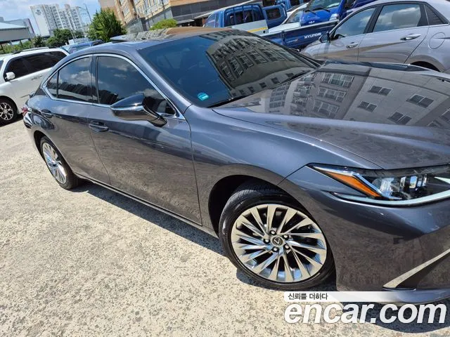 Lexus ES 300h 2023 thumb 7