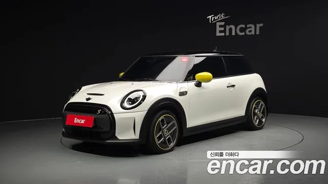 Mini Cooper Electric 2023 thumb 11