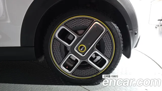 Mini Cooper Electric 2023 thumb 10