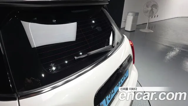 Mini Cooper Electric 2023 thumb 9
