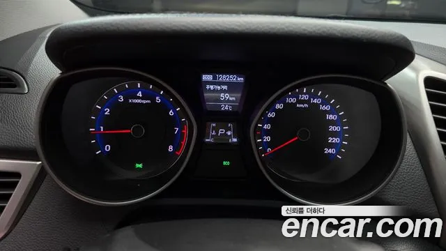 Hyundai i30 2012 thumb 6