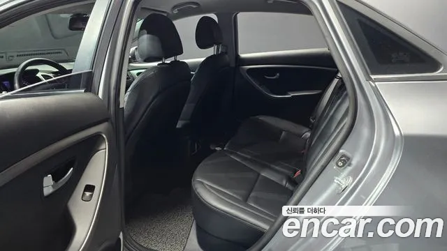 Hyundai i30 2012 thumb 11