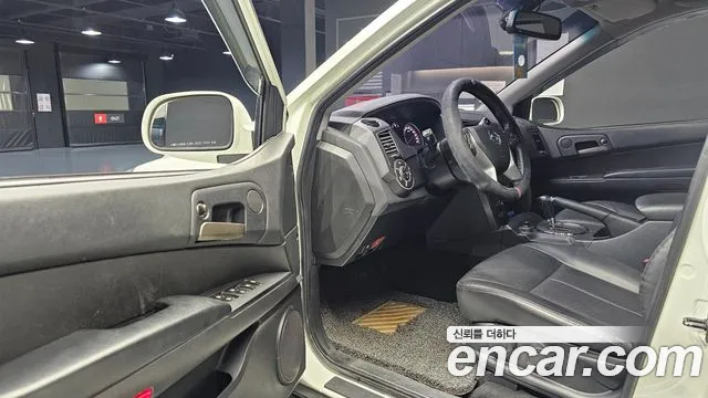 KGM Korando 2015 thumb 7