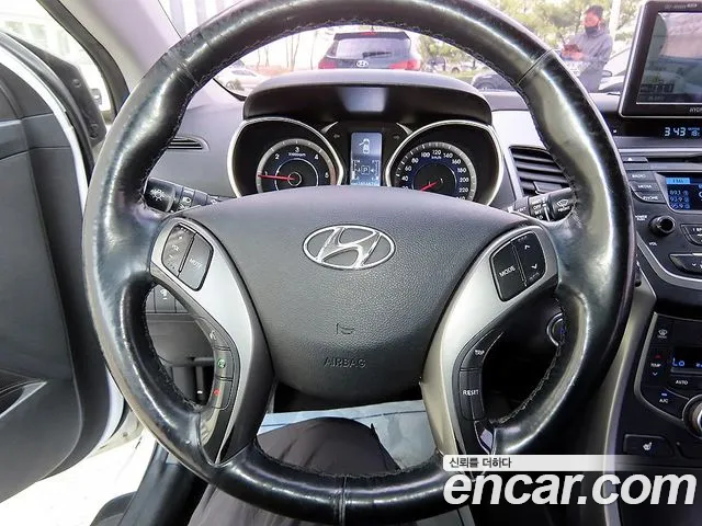 Hyundai Elantra 2014 thumb 10