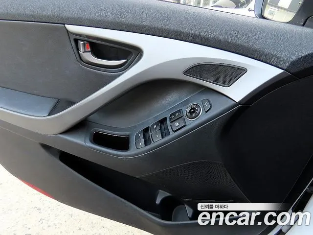 Hyundai Elantra 2014 thumb 12