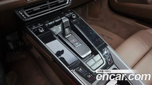 Porsche 911 2023 thumb 11