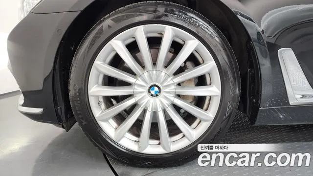 BMW 7 серии 2016 thumb 10