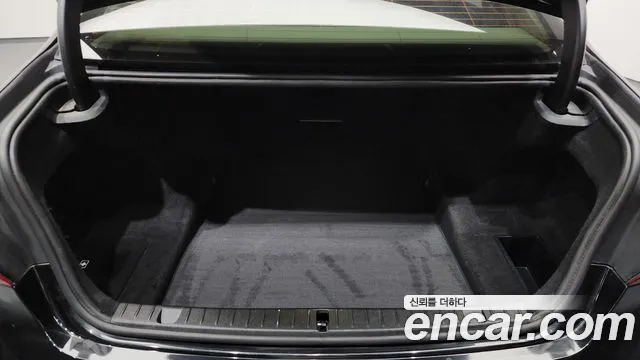BMW 7 серии 2016 thumb 12