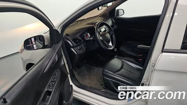 Chevrolet Spark 2016 thumb 10