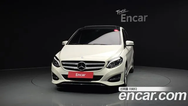 Mercedes-Benz B-Class 2016 thumb 8