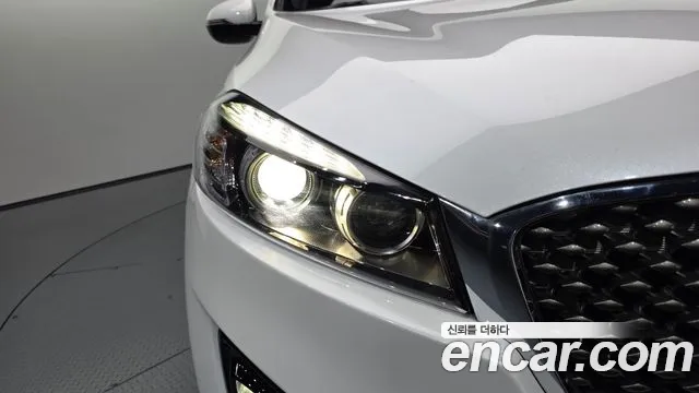 Kia Sorento 2017 thumb 12