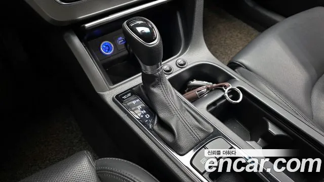 Hyundai LF 2016 thumb 10