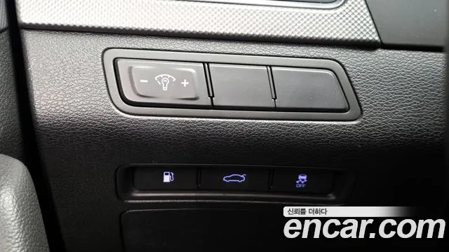 Hyundai LF 2016 thumb 11
