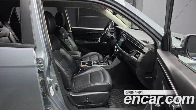 KGM Korando 2019 thumb 11