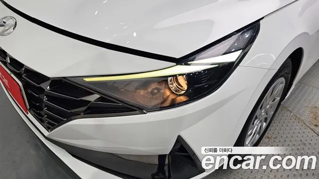 Hyundai Elantra 2022 thumb 9