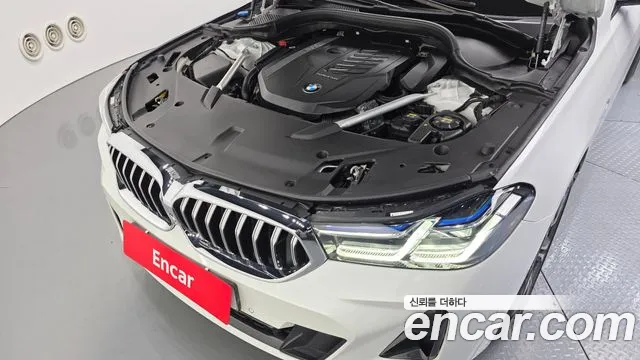 BMW 6 серии Gran Turismo 2023 thumb 4