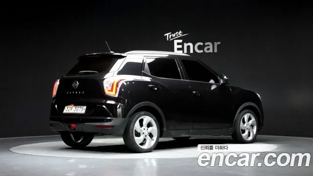 KGM Tivoli 2015 thumb 11