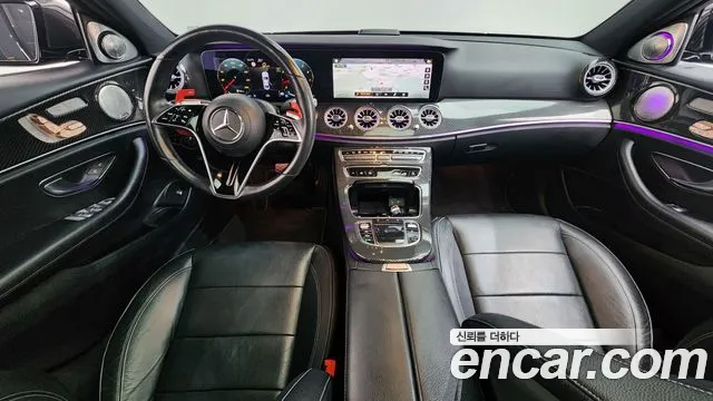 Mercedes-Benz E-Class 2021 thumb 9