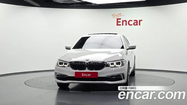 BMW 5 серии 2019 thumb 9