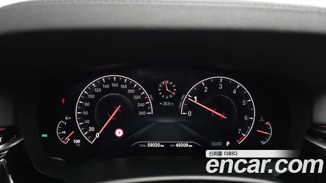 BMW 5 серии 2019 thumb 5