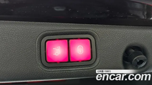 Mercedes-Benz E-Class 2019 thumb 3