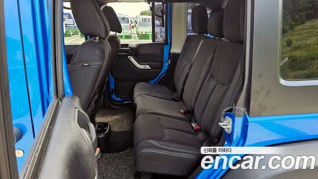 Jeep Wrangler 2015 thumb 3