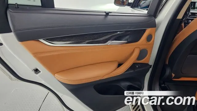 BMW X6 2018 thumb 5