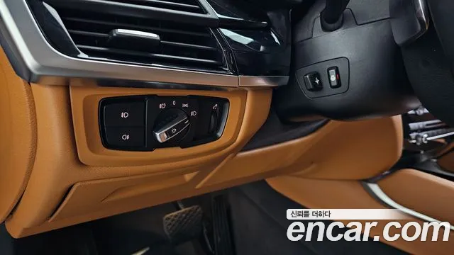 BMW X6 2018 thumb 6