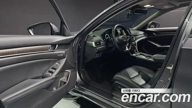 Honda Accord 2018 thumb 8