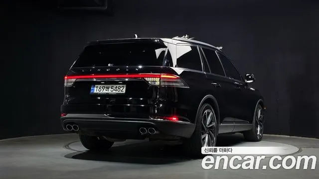 Lincoln Aviator 2022 thumb 7