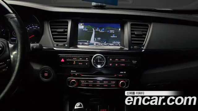 Kia K9 2013 thumb 12
