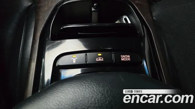 Kia K9 2013 thumb 10