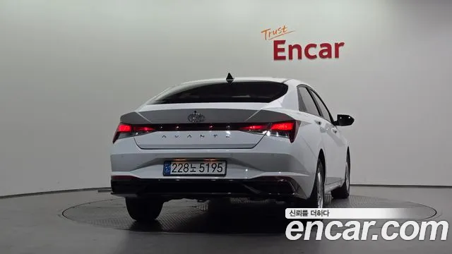 Hyundai Elantra 2021 thumb 4