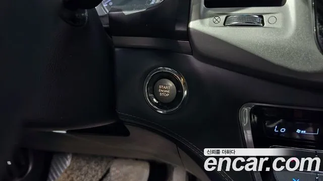 KGM Rexton 2017 thumb 3