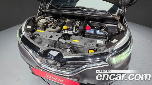 Renault QM3 2018 thumb 11