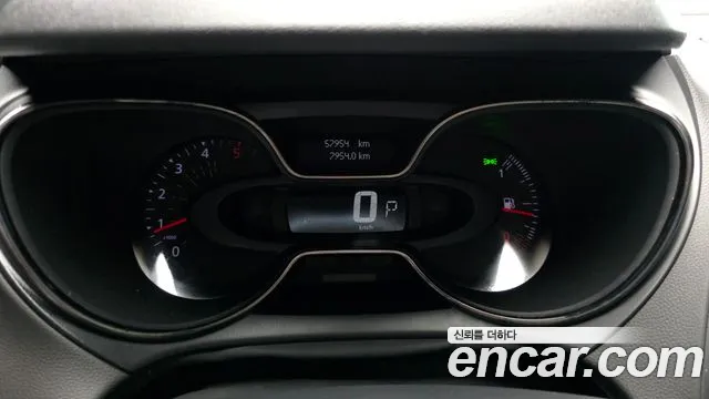 Renault QM3 2018 thumb 12