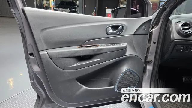 Renault QM3 2018 thumb 8
