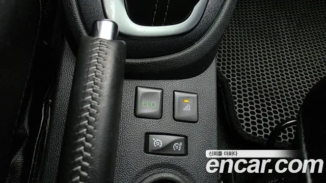 Renault QM3 2018 thumb 9