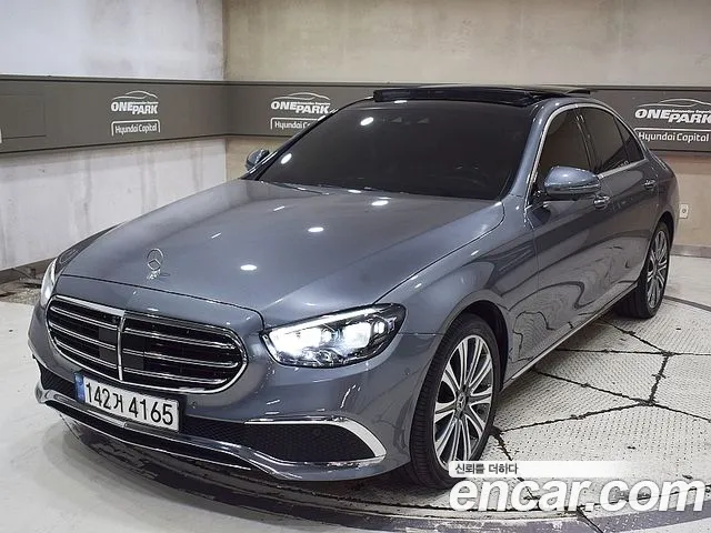 Mercedes-Benz E-Class 2021 thumb 3