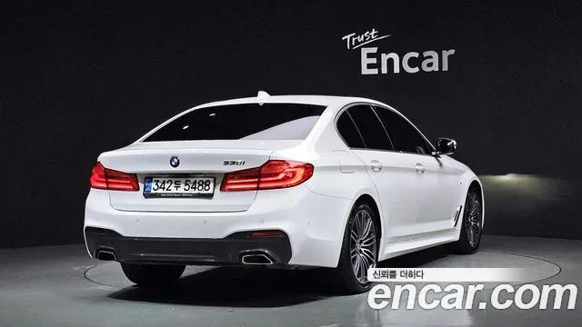BMW 5 серии 2020 thumb 10