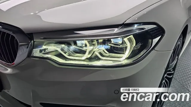 BMW 5 серии 2020 thumb 9